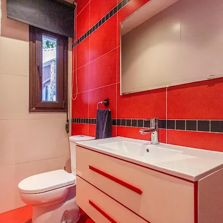 Dom wakacyjny 4 Bedroom In Cómpeta