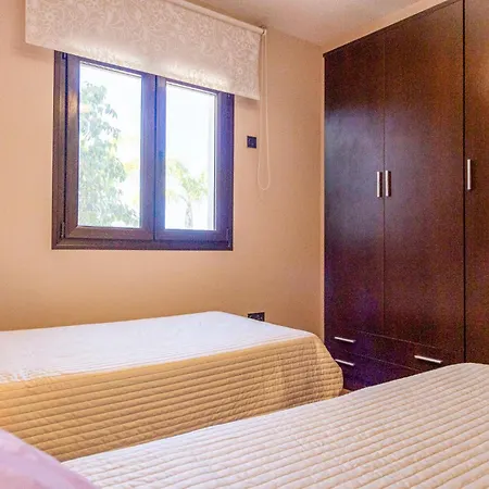 4 Bedroom In