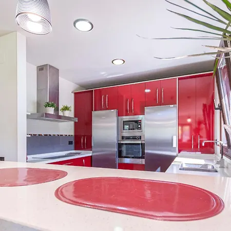 4 Bedroom In